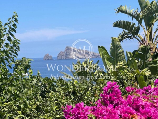 casa indipendente in vendita a Lipari