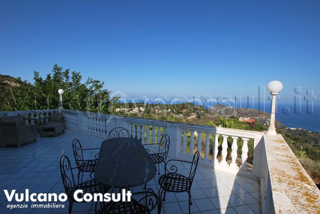 casa indipendente in vendita a Lipari