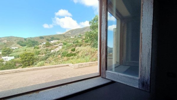 casa indipendente in vendita a Lipari