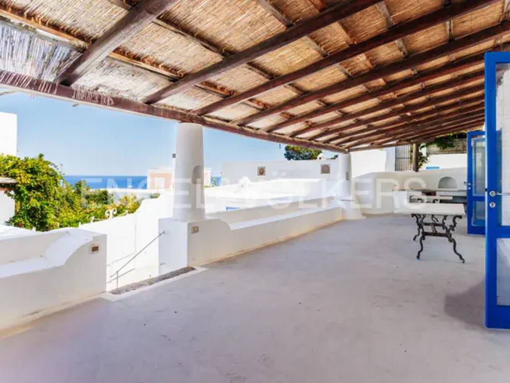 casa indipendente in vendita a Lipari