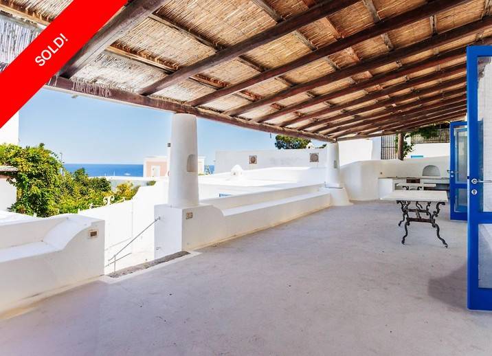 casa indipendente in vendita a Lipari