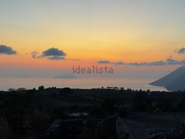 casa indipendente in vendita a Lipari