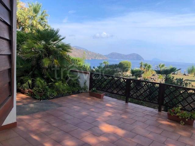 casa indipendente in vendita a Lipari