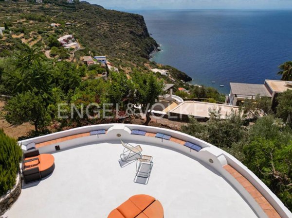 casa indipendente in vendita a Lipari
