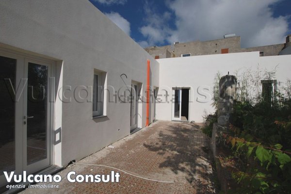 casa indipendente in vendita a Lipari