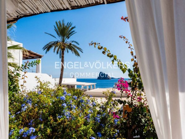 intera palazzina in vendita a Lipari