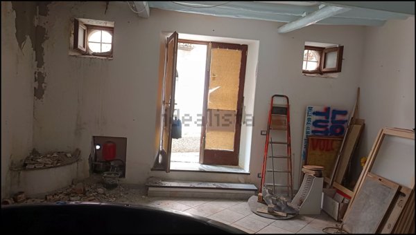 locale commerciale in vendita a Lipari