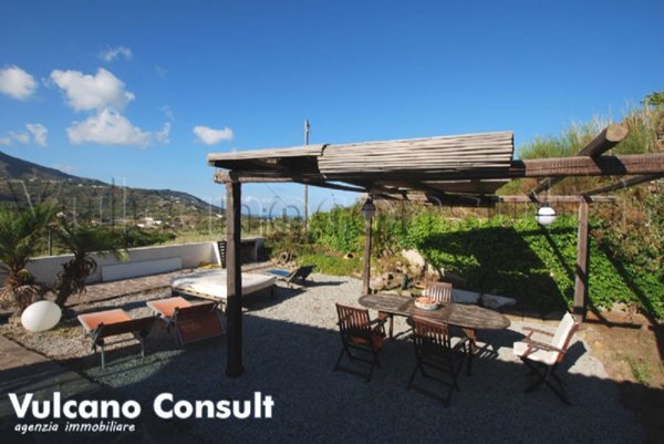 casa indipendente in vendita a Lipari
