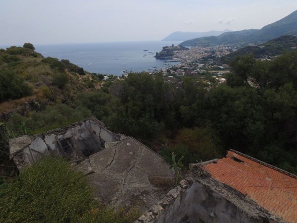 casa indipendente in vendita a Lipari