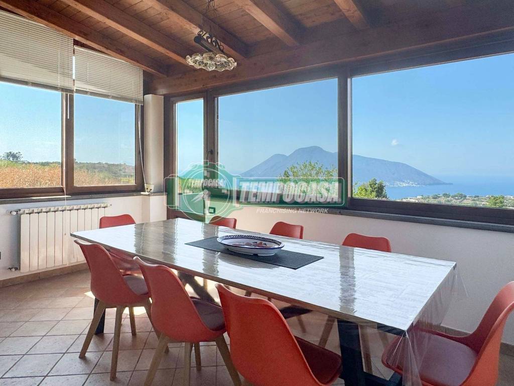 casa indipendente in vendita a Lipari