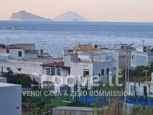 casa indipendente in vendita a Lipari
