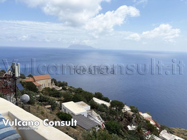 casa indipendente in vendita a Lipari