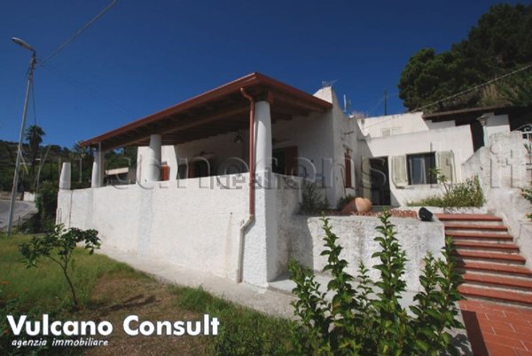 casa indipendente in vendita a Lipari
