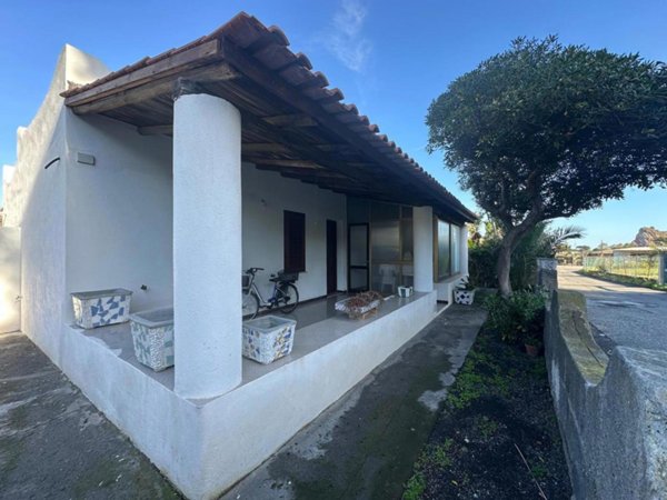 casa indipendente in vendita a Lipari