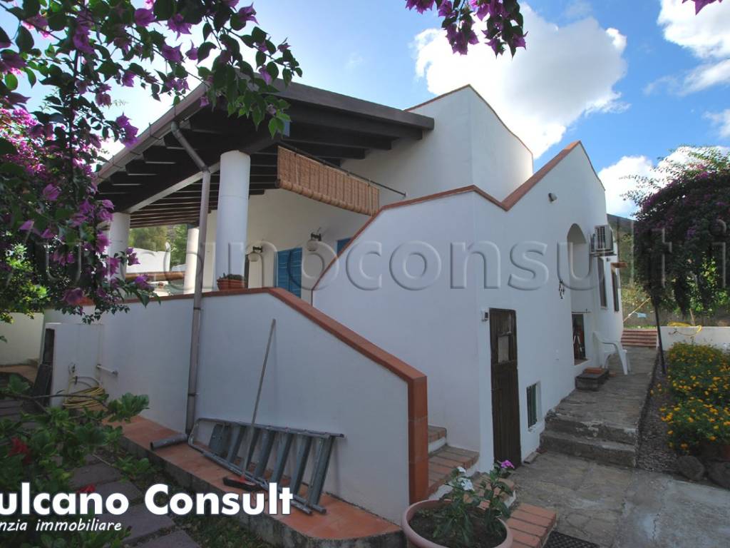 casa indipendente in vendita a Lipari