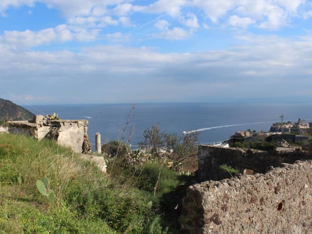 casa indipendente in vendita a Lipari