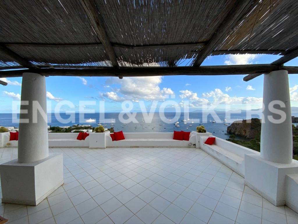 casa indipendente in vendita a Lipari