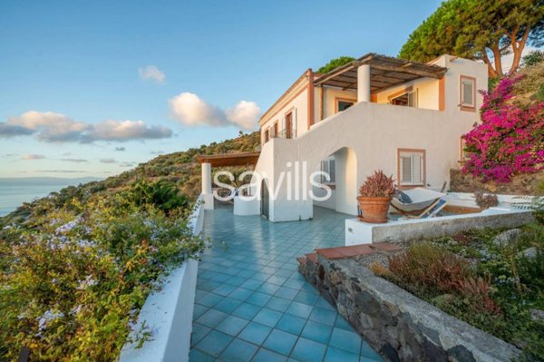 casa indipendente in vendita a Lipari