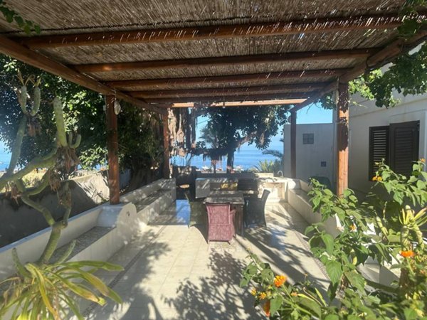 casa indipendente in vendita a Lipari