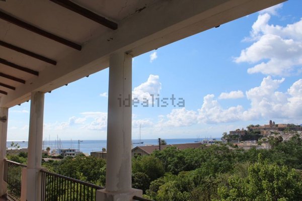 casa indipendente in vendita a Lipari