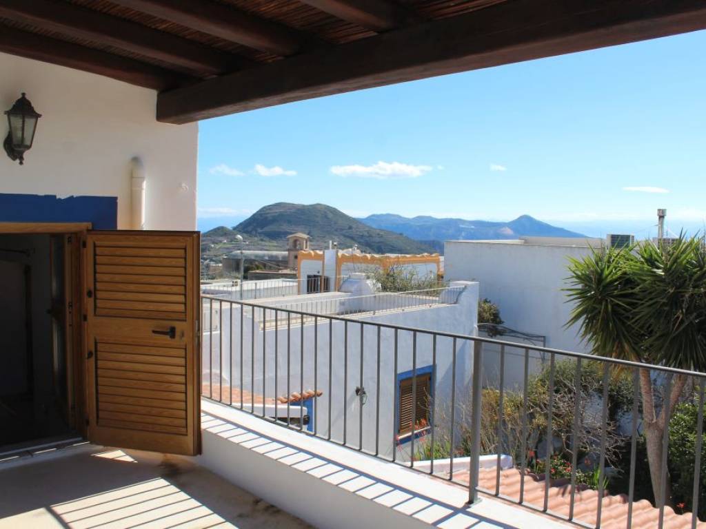 casa indipendente in vendita a Lipari