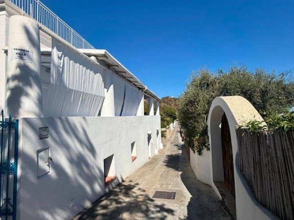 casa indipendente in vendita a Lipari
