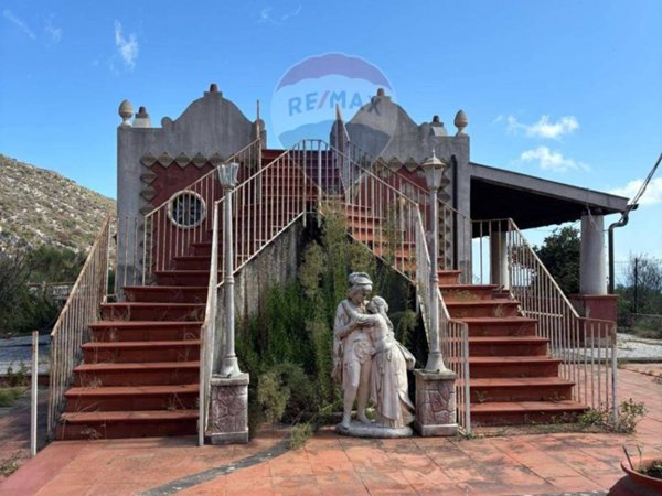 casa indipendente in vendita a Lipari