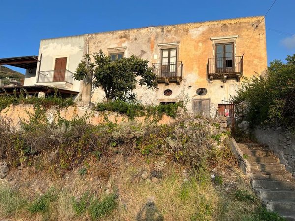 casa indipendente in vendita a Lipari