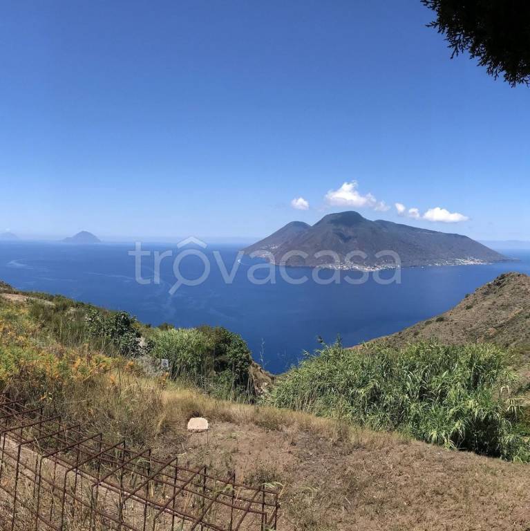 casa indipendente in vendita a Lipari