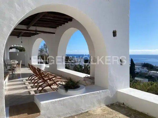 casa indipendente in vendita a Lipari