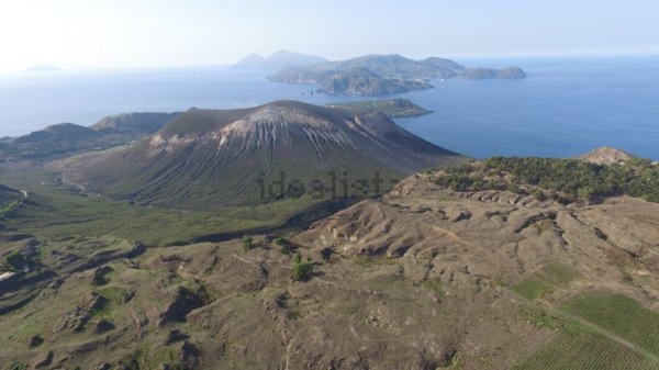 terreno agricolo in vendita a Lipari