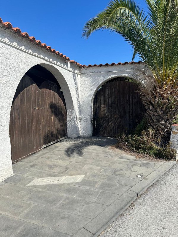 locale commerciale in vendita a Lipari