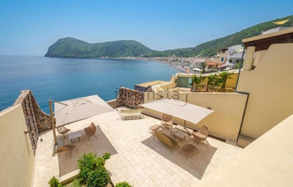 casa indipendente in vendita a Lipari