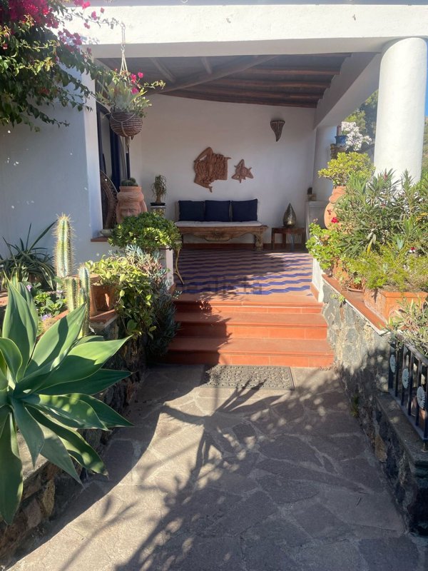casa indipendente in vendita a Lipari