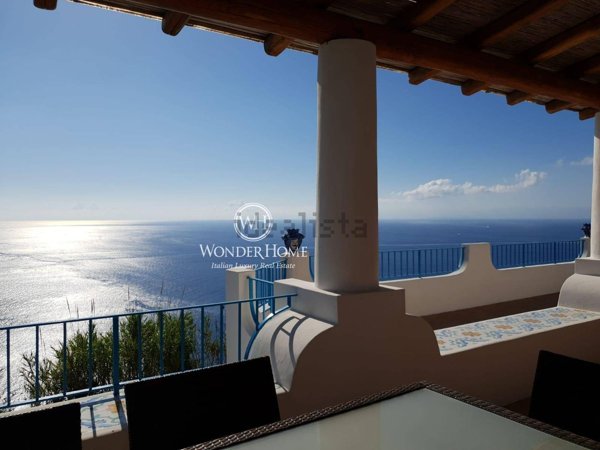 casa indipendente in vendita a Lipari