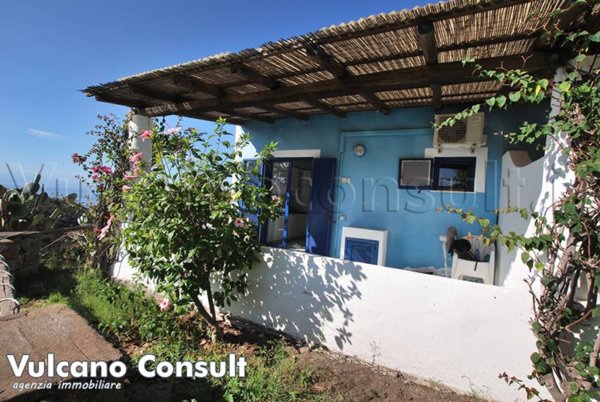 casa indipendente in vendita a Lipari