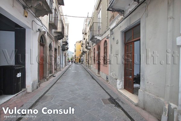 locale di sgombero in vendita a Lipari