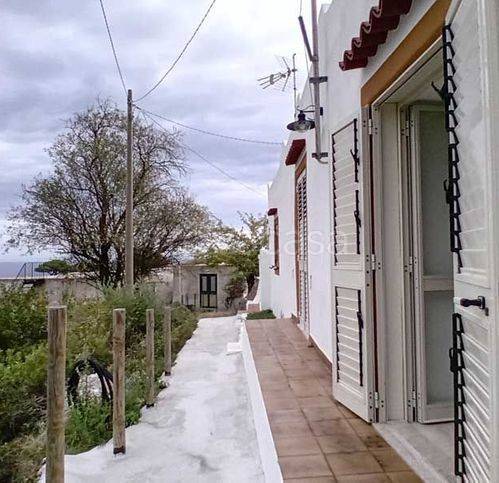 casa indipendente in vendita a Lipari