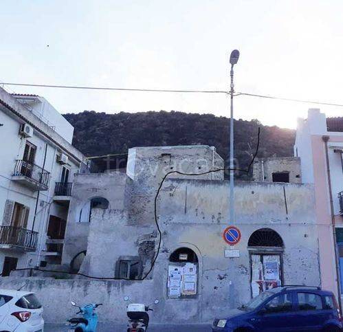 casa indipendente in vendita a Lipari