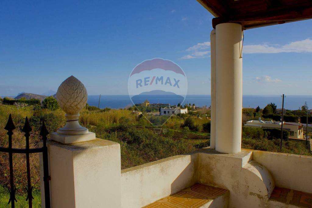 casa indipendente in vendita a Lipari