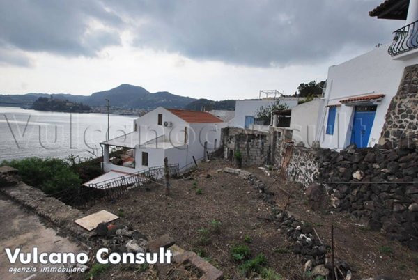 casa indipendente in vendita a Lipari
