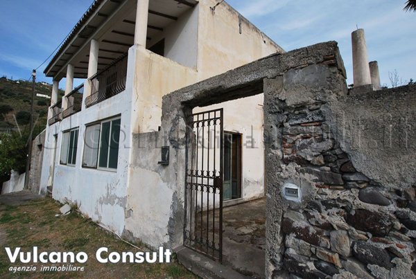 casa indipendente in vendita a Lipari