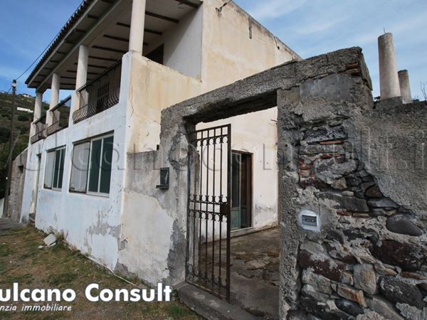 casa indipendente in vendita a Lipari