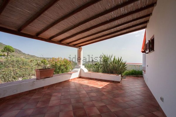 casa indipendente in vendita a Lipari