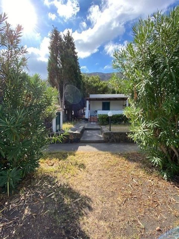 casa indipendente in vendita a Lipari