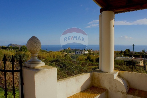 casa indipendente in vendita a Lipari
