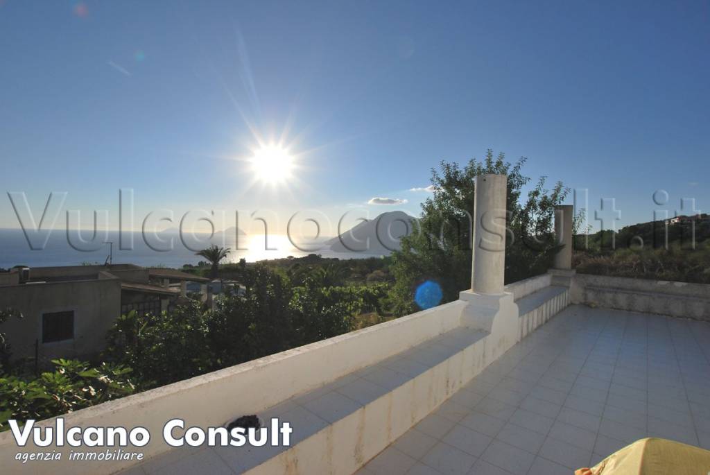 casa indipendente in vendita a Lipari