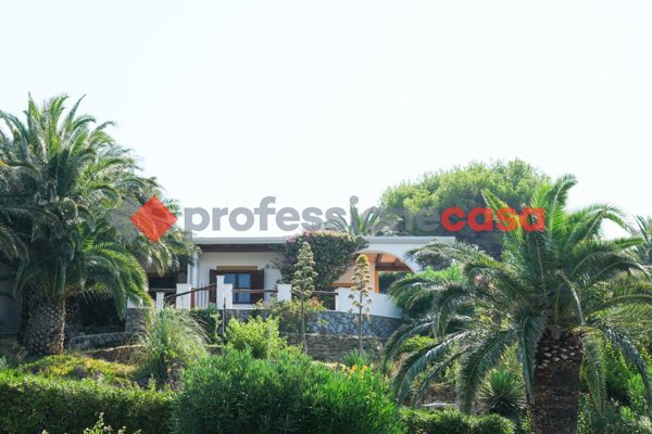 casa indipendente in vendita a Lipari