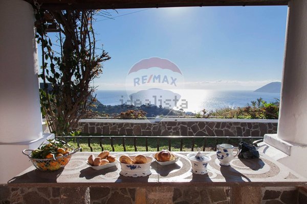 casa indipendente in vendita a Lipari
