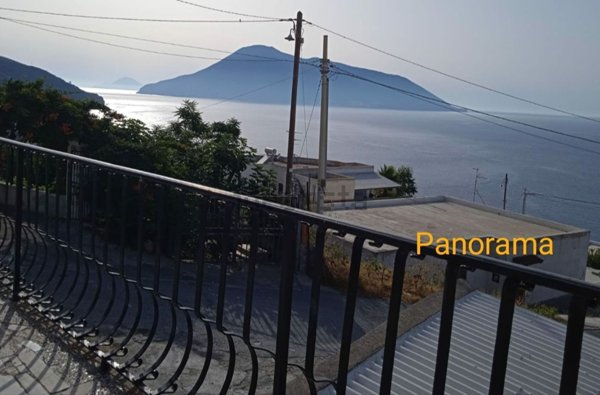 casa indipendente in vendita a Lipari